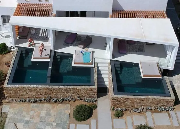 Tinos Blend Suites