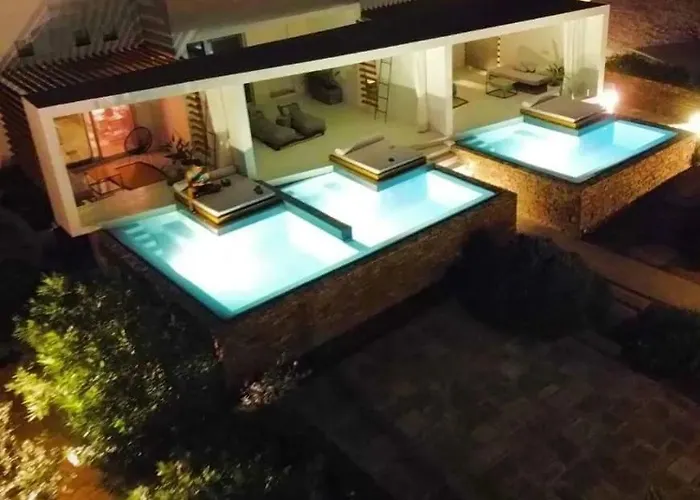 Tinos Blend Suites